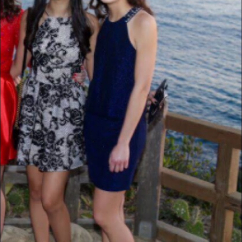 Laundry by Shelli Segal Navy Winter Formal Dress
